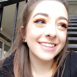 Meet your Posher, Carissa